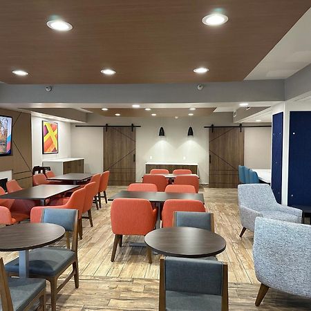 Holiday Inn Express & Suites Eden Prairie - Minneapolis By Ihg מראה חיצוני תמונה