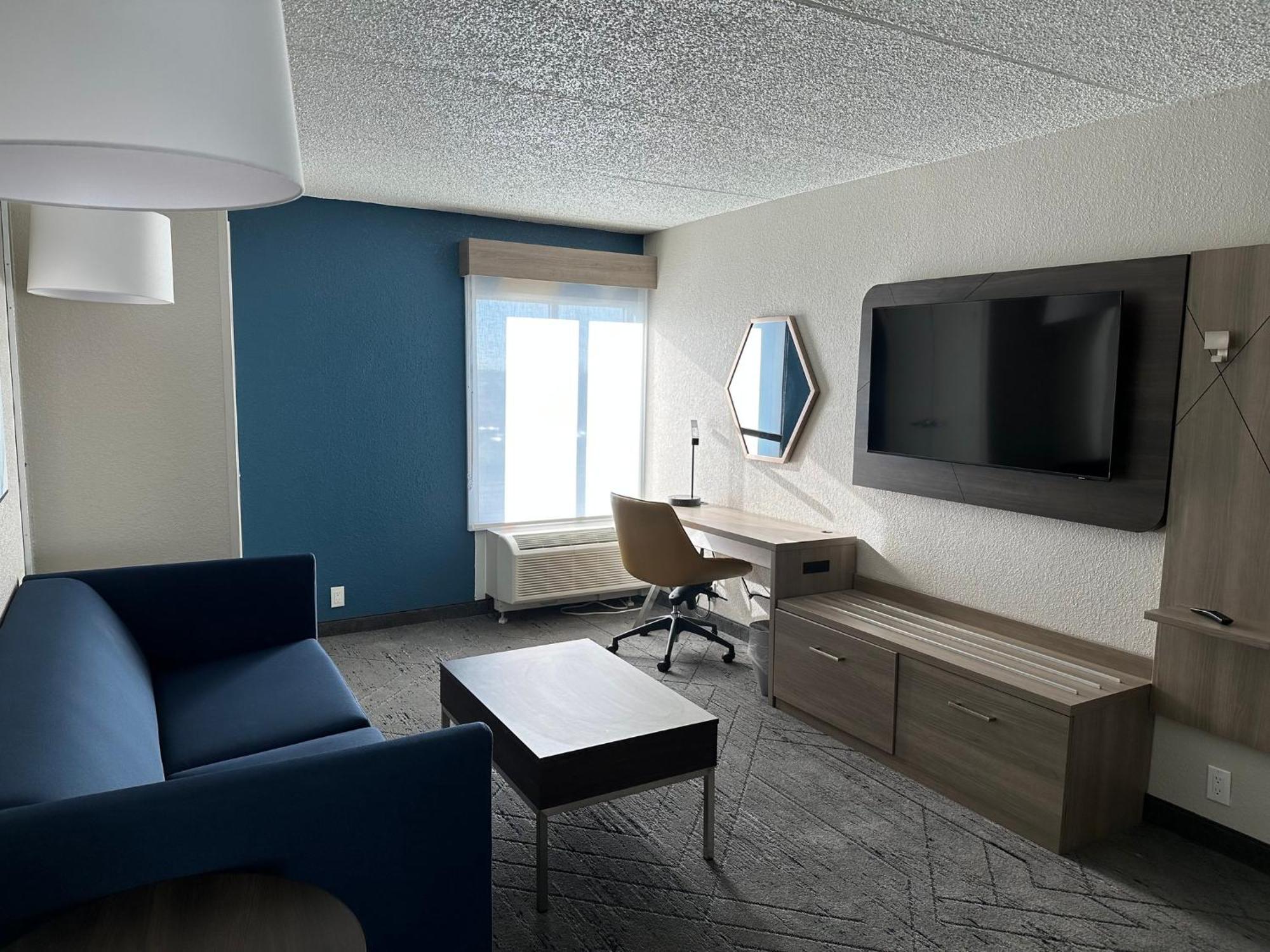Holiday Inn Express & Suites Eden Prairie - Minneapolis By Ihg מראה חיצוני תמונה