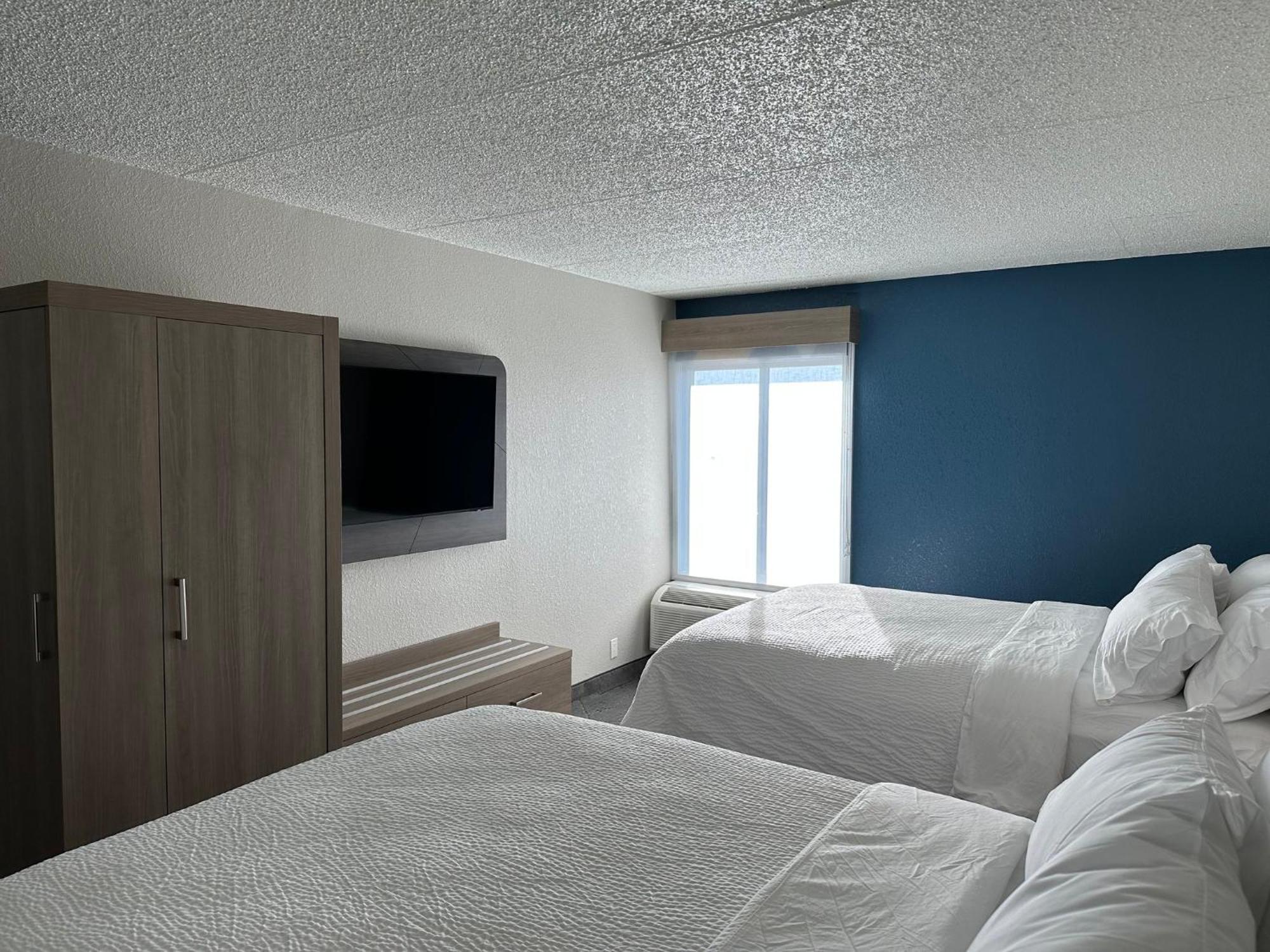 Holiday Inn Express & Suites Eden Prairie - Minneapolis By Ihg מראה חיצוני תמונה