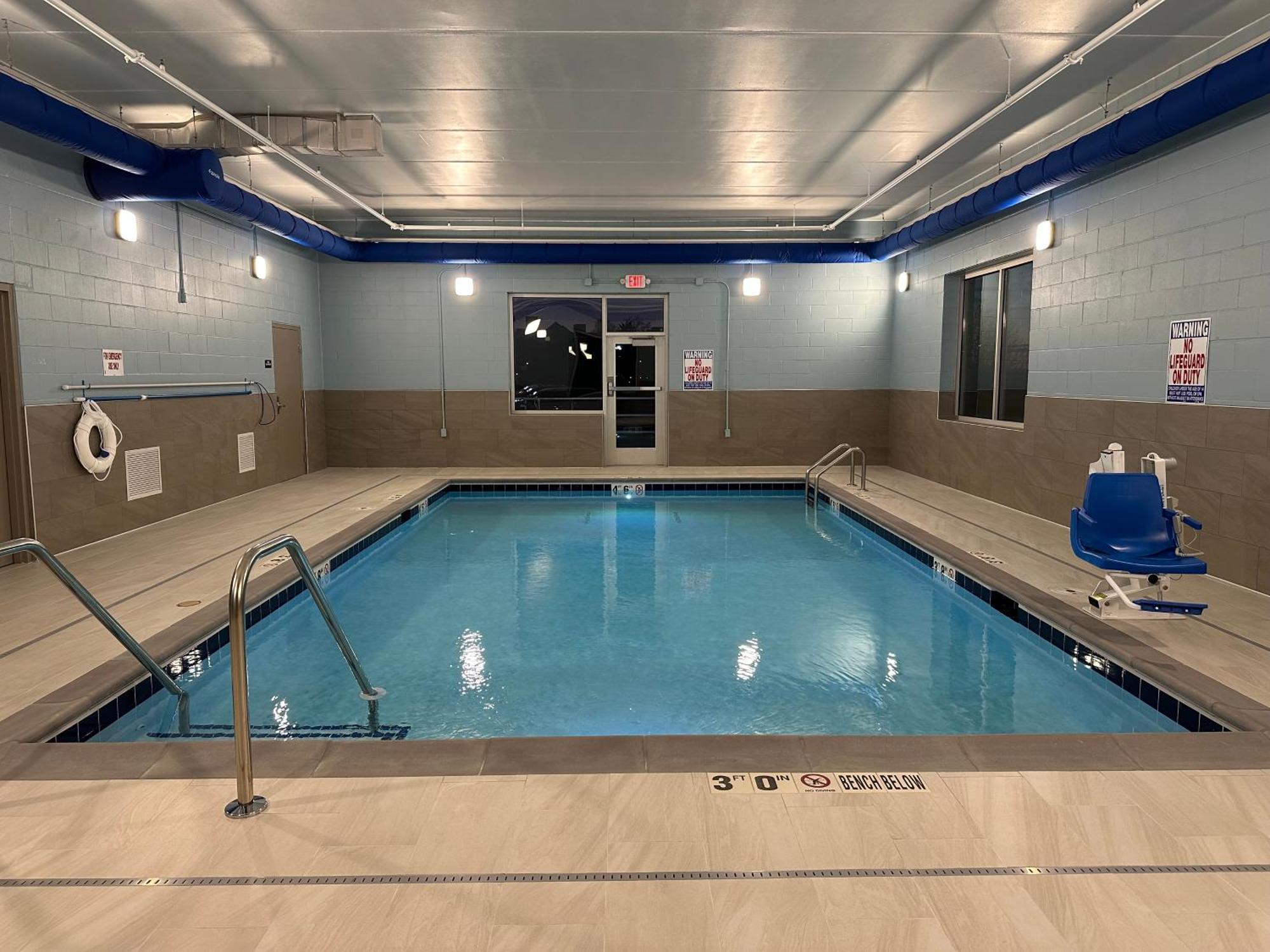 Holiday Inn Express & Suites Eden Prairie - Minneapolis By Ihg מראה חיצוני תמונה